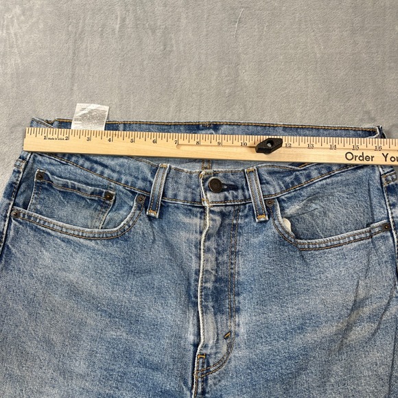 Levis Jeans Mens 34x32 505 Regular Fit Straight Leg Light Wash Blue Denim - Picture 6 of 8